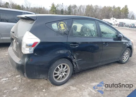 2014 Toyota Prius V z USA, uszkodzony, nr VIN JTDZN3EU7EJ000939